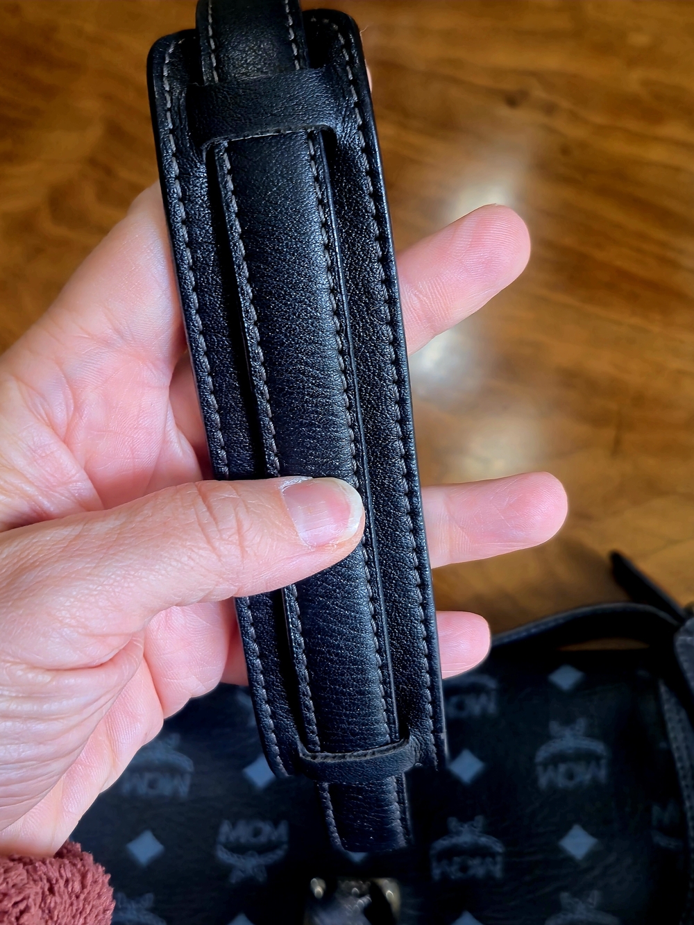 MCM Visetos Crossbody W/ flap black canvas - Picture 13 of 16